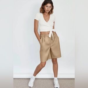 Wilfred Aritzia Limerick, vegan leather shorts